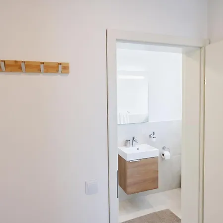 Apartamento R A M L J A K - 