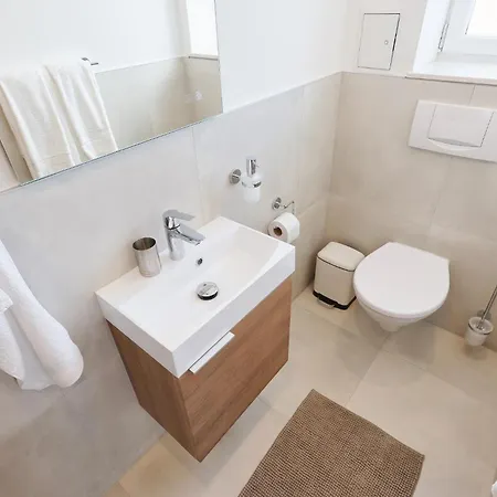 公寓 R A M L J A K - 