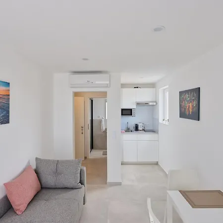 Apartamento R A M L J A K - 