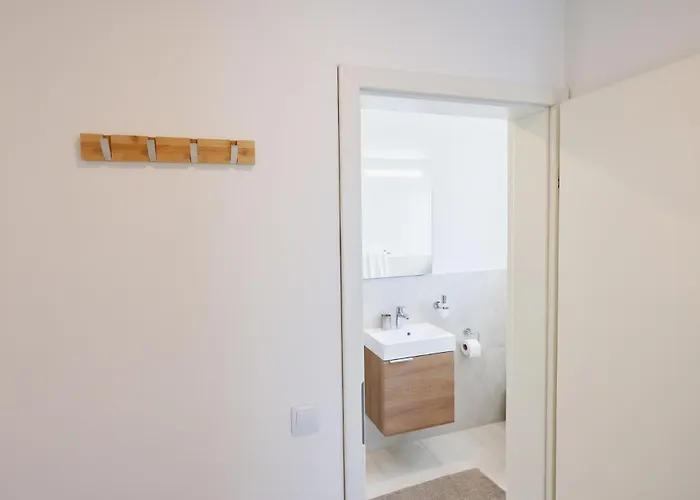 Apartment R A M L J A K - 