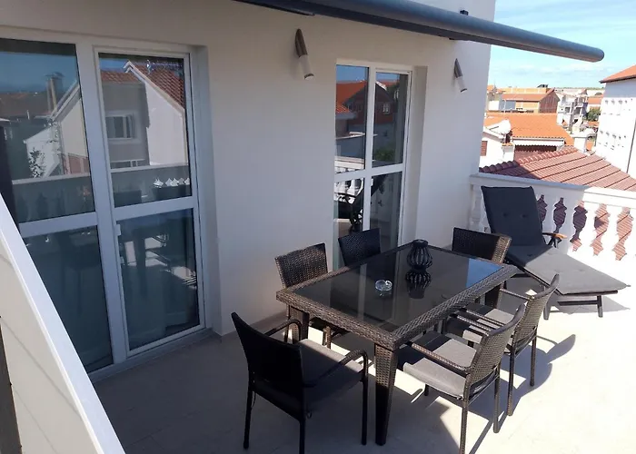 Appartement R A M L J A K - 